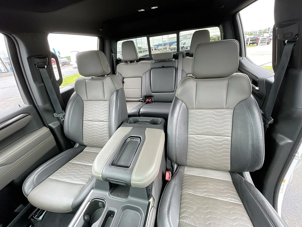 Used 2022 Summit White Chevrolet ZR2 image 20