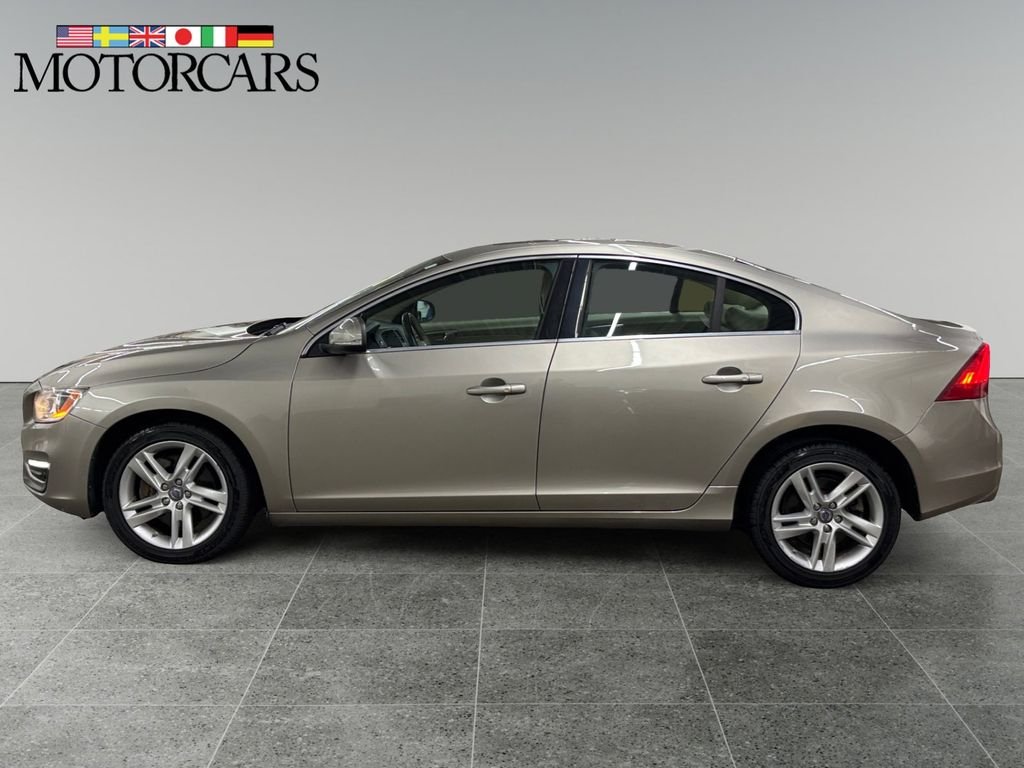 Used 2015 Seashell Metallic Volvo T5 Premier image 6