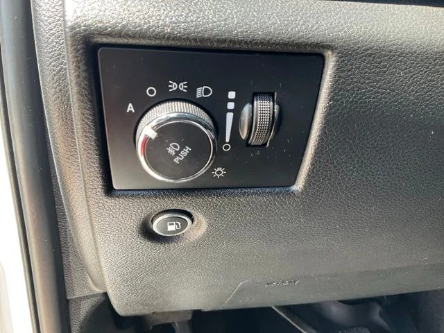Used 2019 White Jeep Altitude image 7