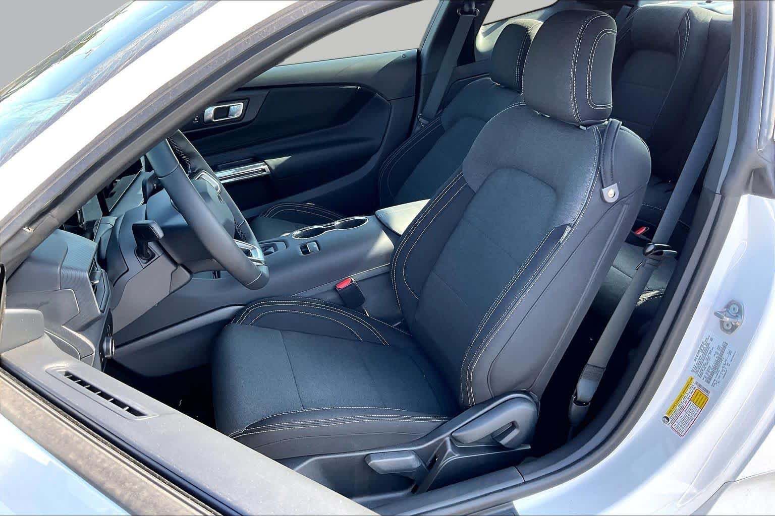 New 2026 Oxford White Ford EcoBoost® Fastback image 7