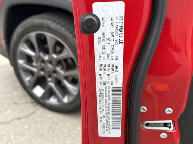 Used 2019 Red Jeep High Altitude image 30