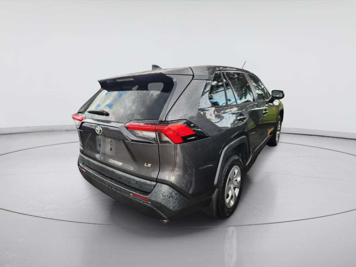 Used 2022 Magnetic Gray Metallic Toyota LE image 5