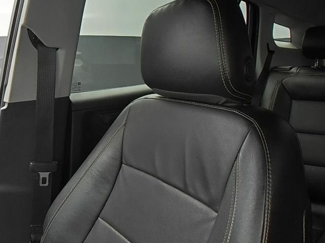 Used 2020 White GMC SLT image 39