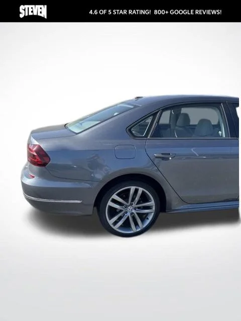 Used 2018 Gray Volkswagen 2.0T R-Line image 8