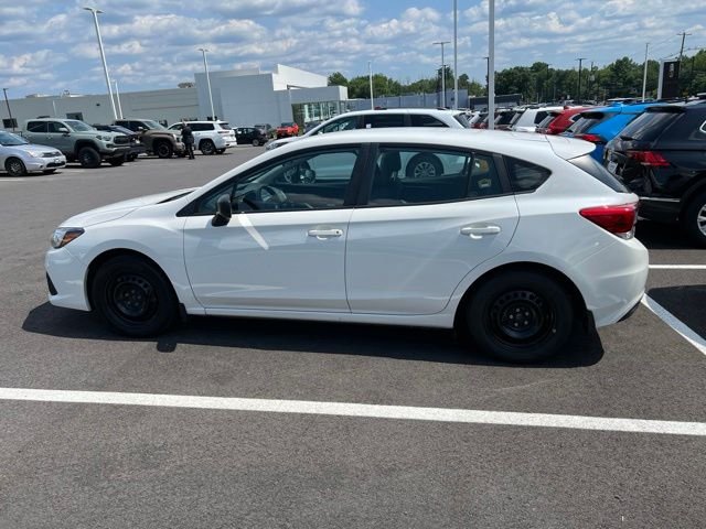 Used 2022 White Subaru Base image 2