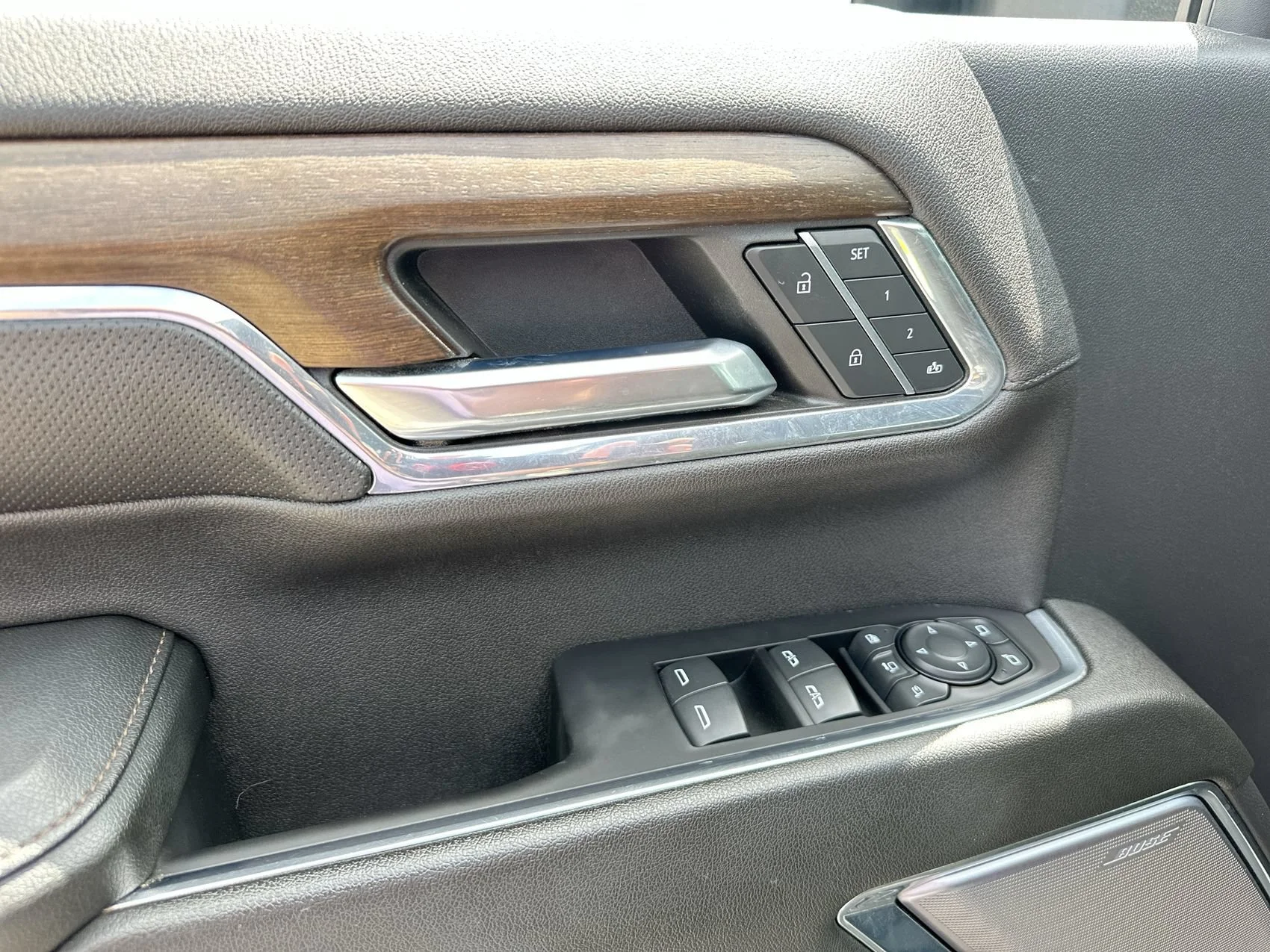 Used 2024 Black Chevrolet High Country image 13