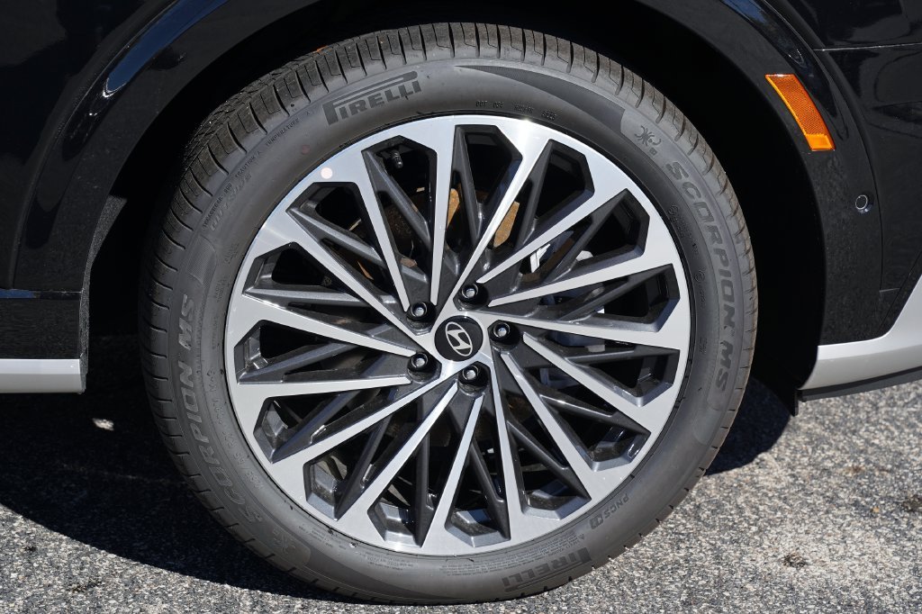New 2027 Abyss Black Pearl Hyundai Calligraphy image 23