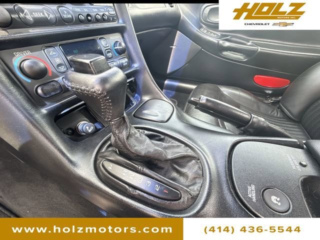 Used 2001 Black Chevrolet 2dr Convertible image 15