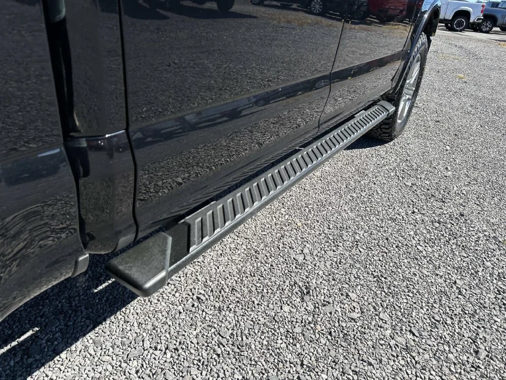 Used 2019 Black Ford XLT image 23