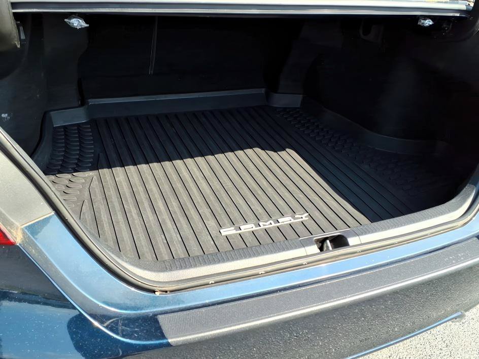 Used 2019 Galactic Aqua Mica Toyota SE image 5