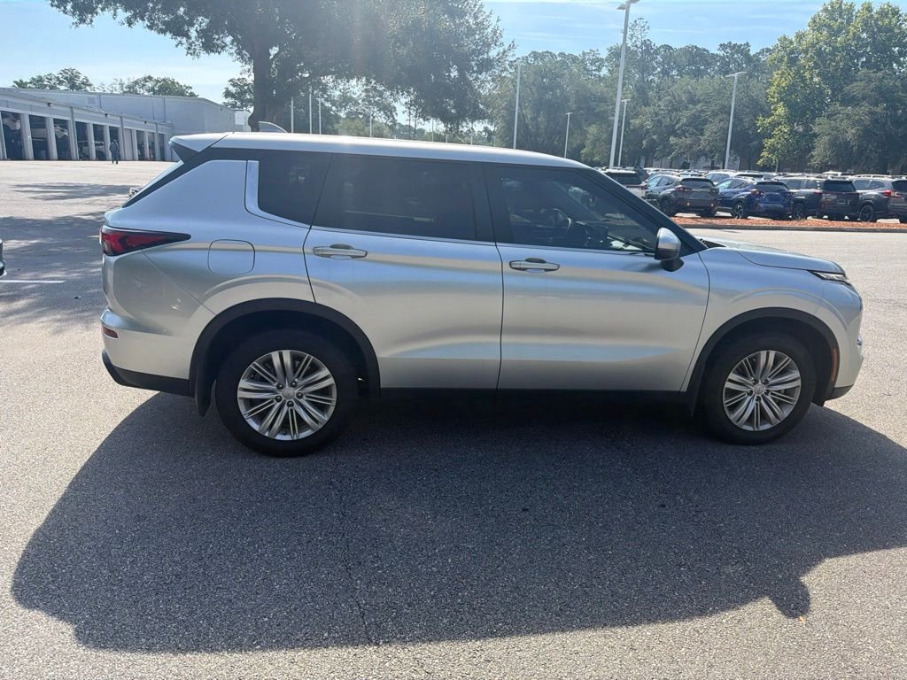 Used 2024  Mitsubishi ES image 8