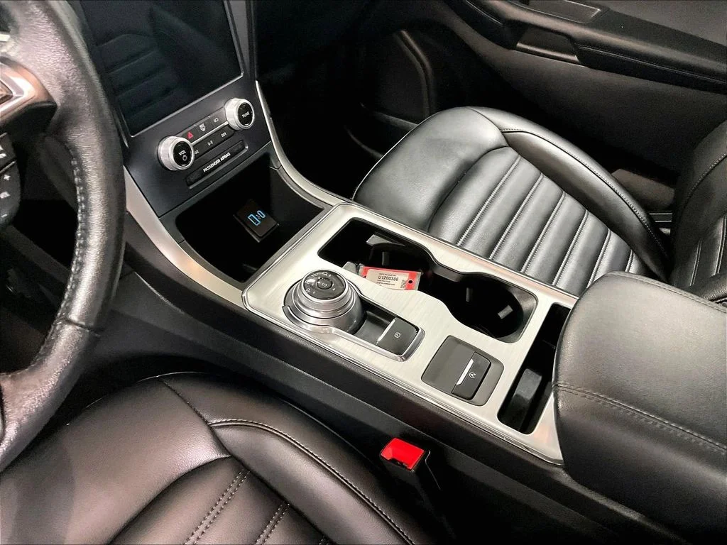 Used 2022 Black Ford SEL image 20