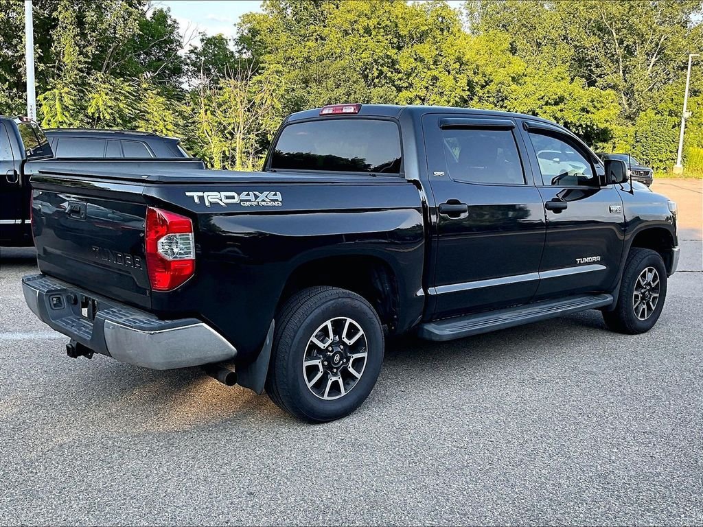 Used 2014 Black Toyota SR5 image 6