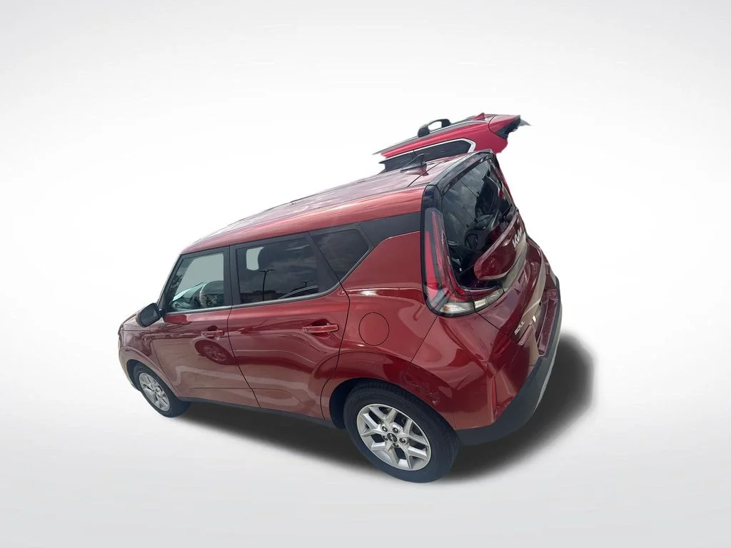 Used 2023 Orange Kia S image 7