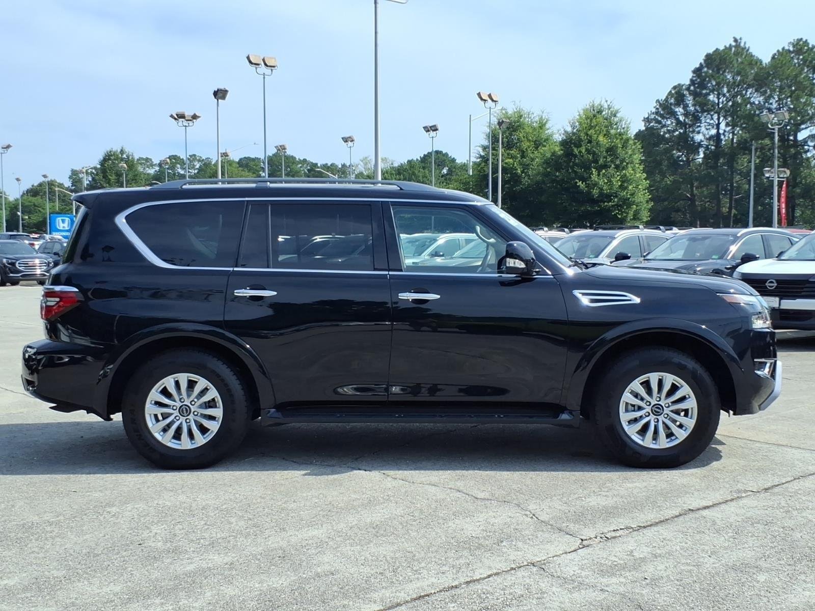 Used 2023 Super Black Nissan SV image 6