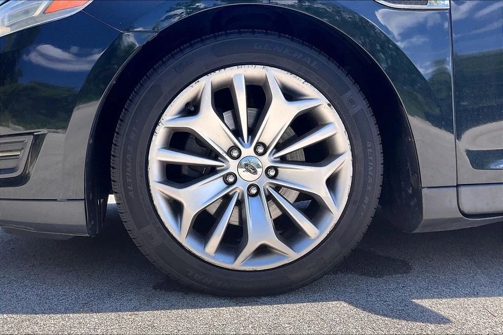 Used 2014 Blue Ford Limited image 8