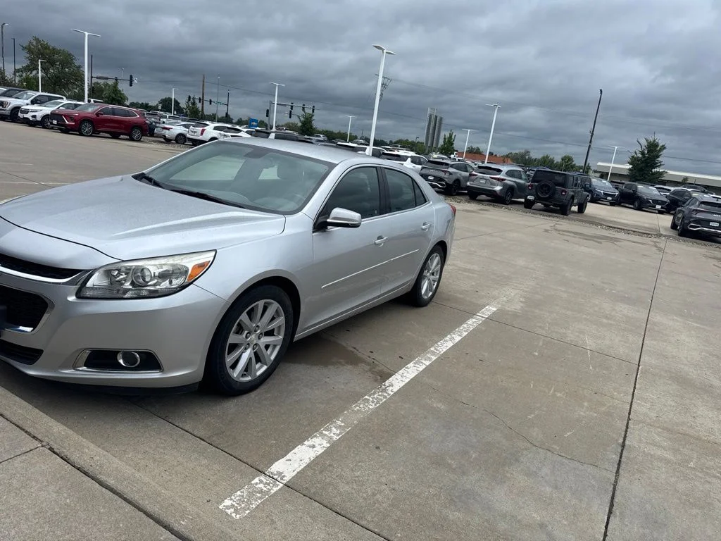 Used 2015 Silver Chevrolet LT image 2