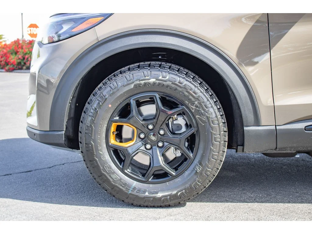 New 2026 MARSH GRAY Ford Tremor image 5