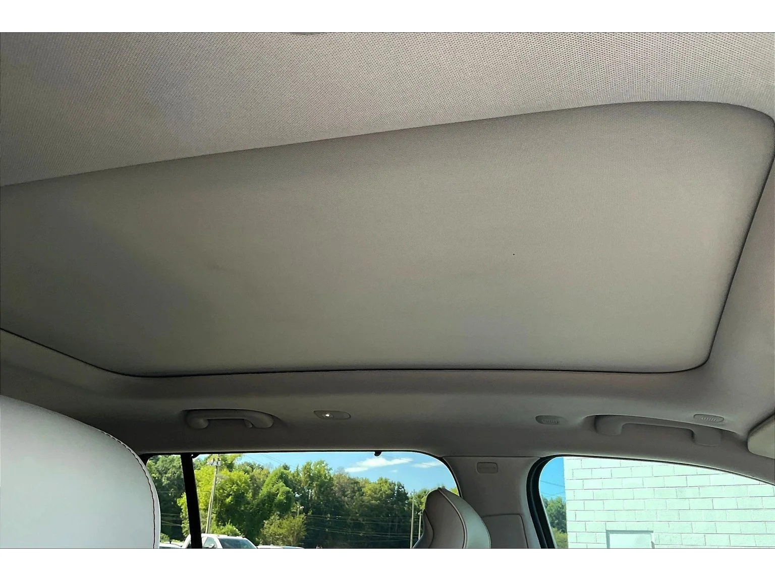 Used 2022 Gray Jeep Overland image 15