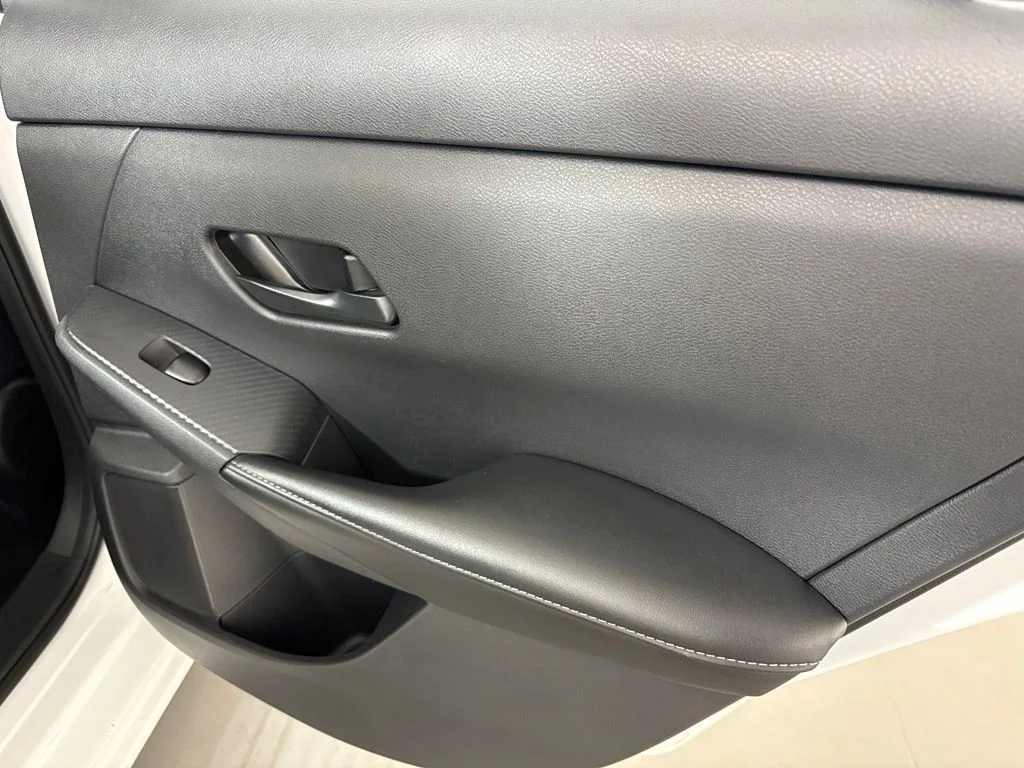 Used 2025 White Nissan SV image 38