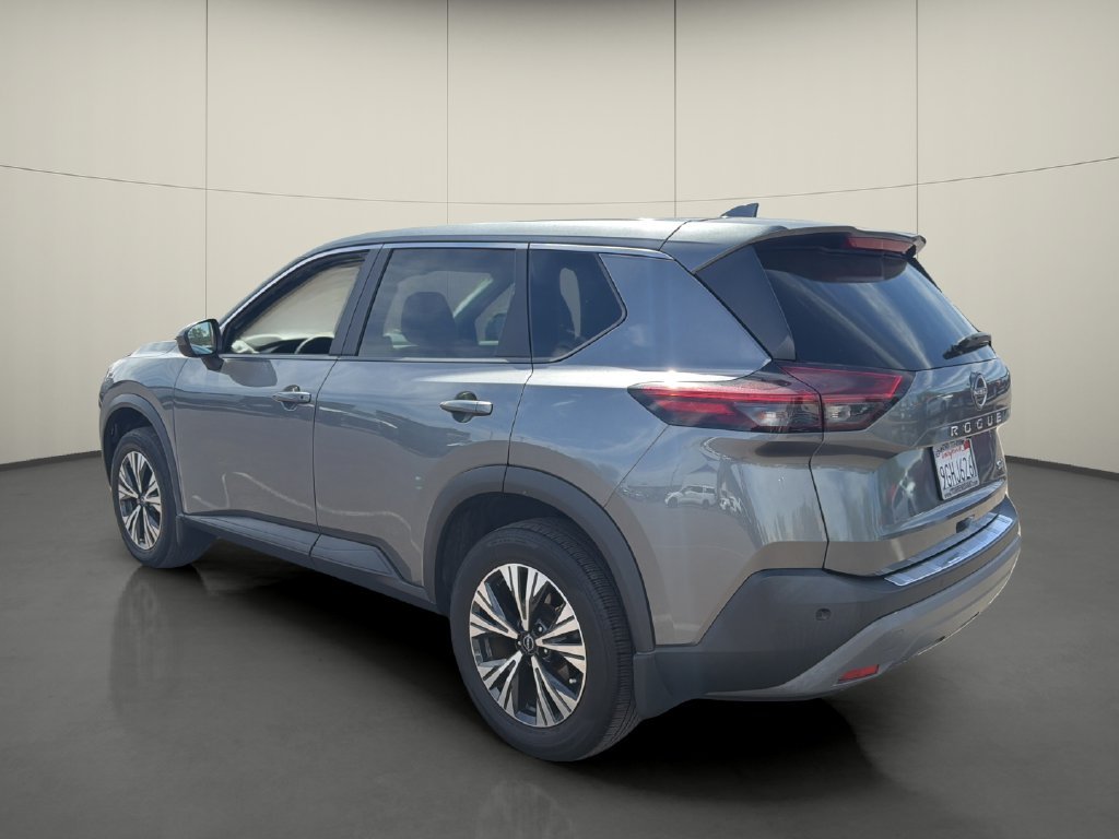Used 2023 Gray Nissan SV image 5