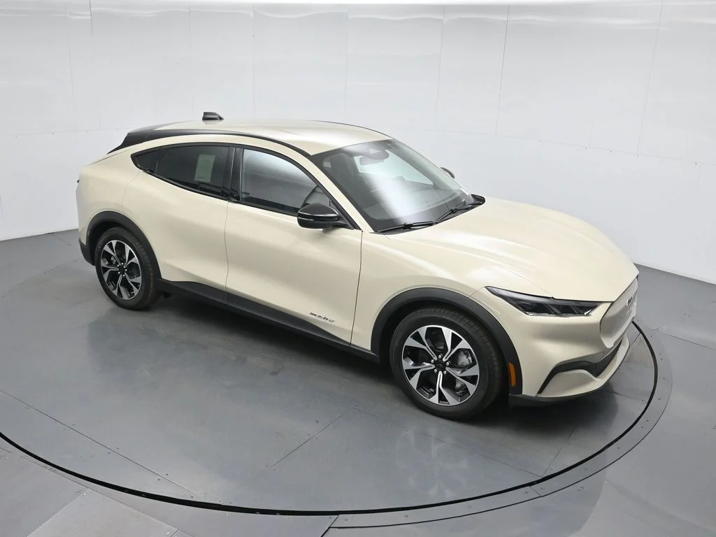 New 2026 Desert Sand Ford Select image 36