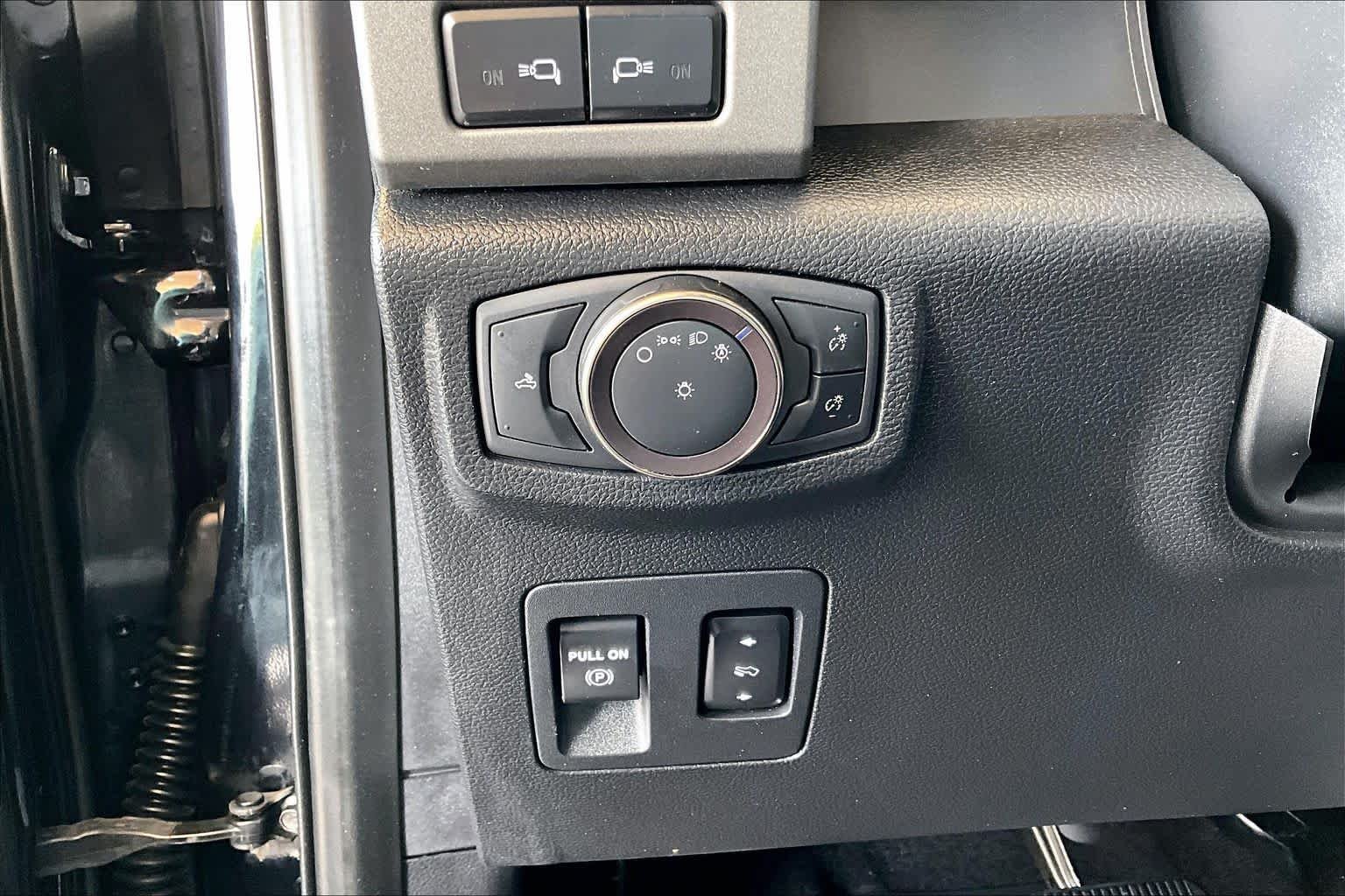 Used 2020 Agate Black Ford Raptor image 36