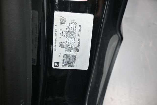 Used 2021 Black Chevrolet 2LT image 19