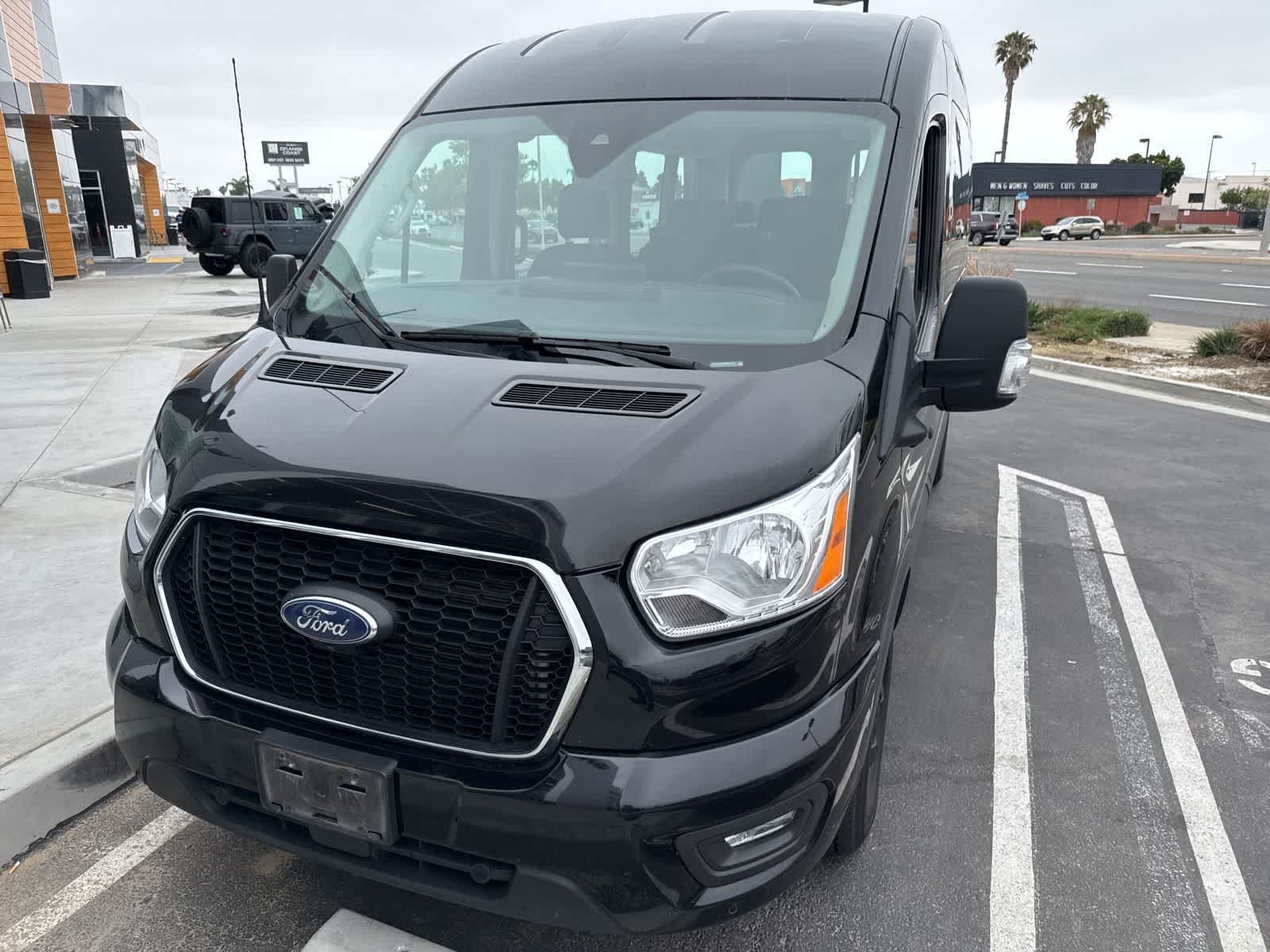 2022 Ford Transit 350 XLT Med Roof Sliding Pass. 148's photo