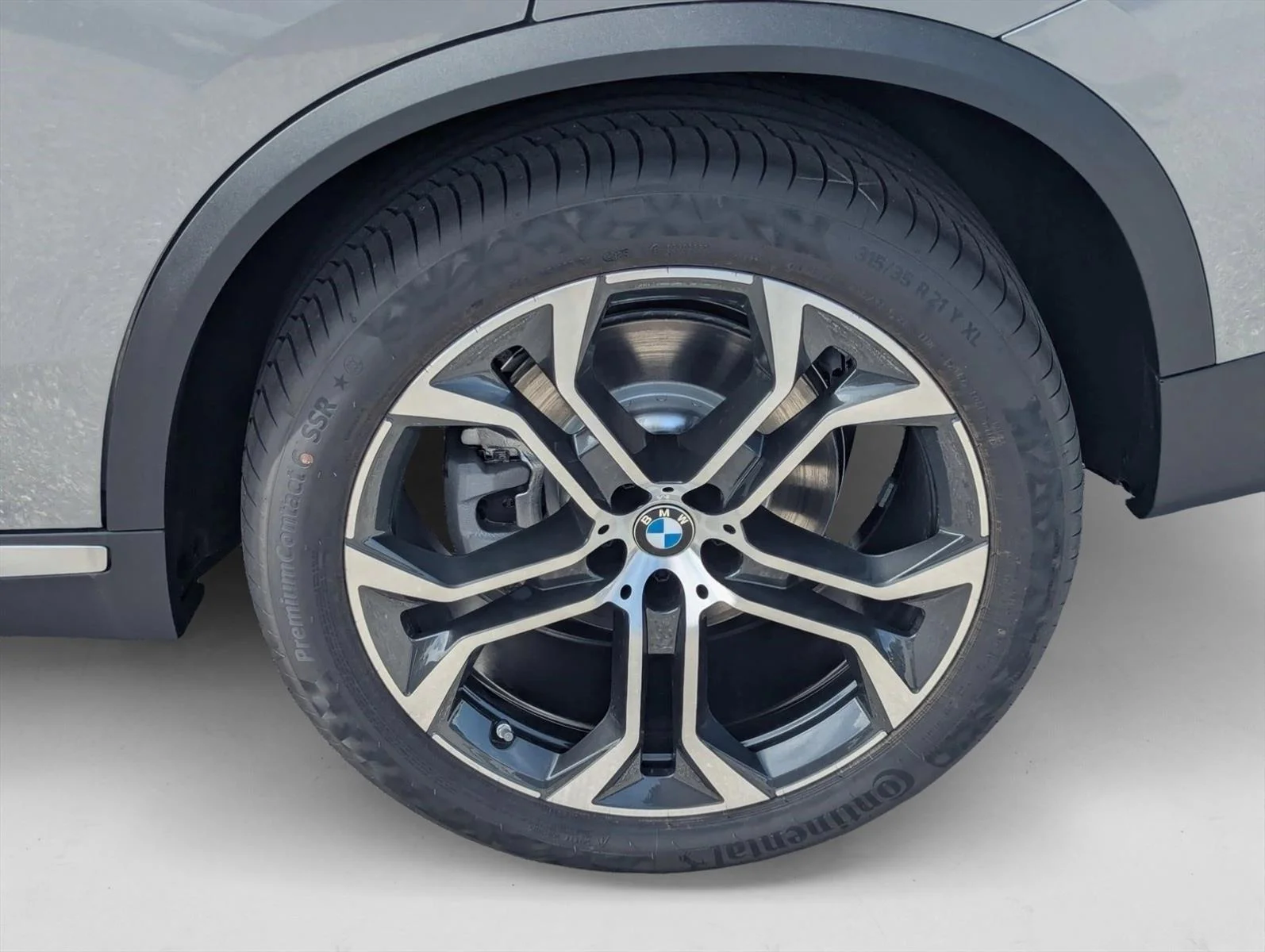 2026 BMW X5 40i - Photo 9