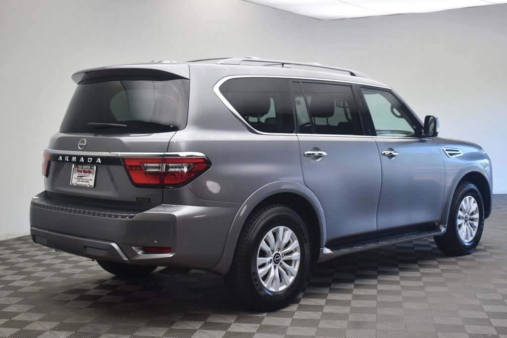 Used 2023 Gray Nissan SV image 5