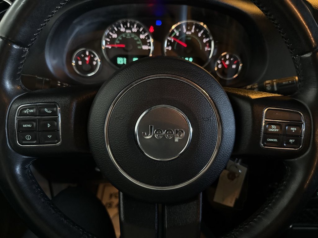 Used 2017 Bright White Clearcoat Jeep Unlimited Sahara image 19