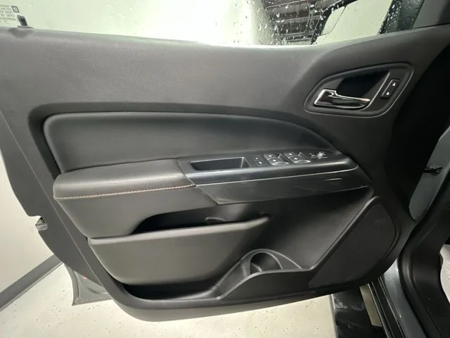 Used 2021 Gray GMC AT4 w/Cloth image 20