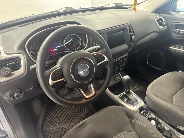 Used 2021 Silver Jeep Sport image 13