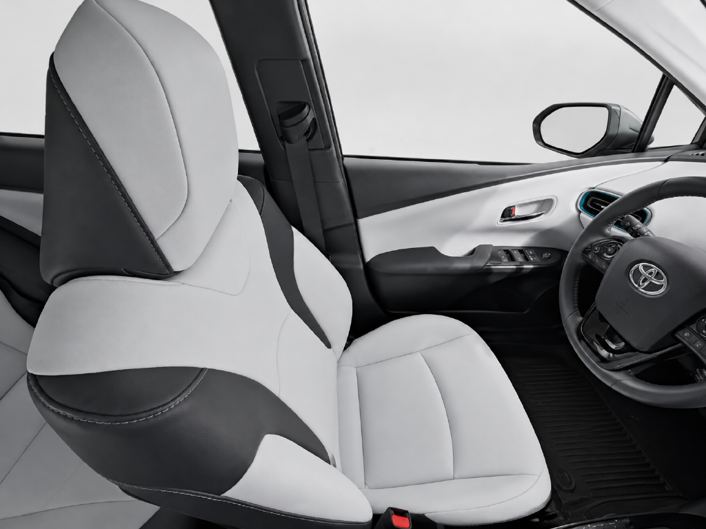 Used 2022 Gray Toyota XLE image 11