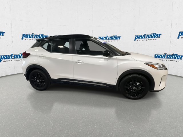 Certified Used 2021 Aspen White / Super Black Nissan SR image 13