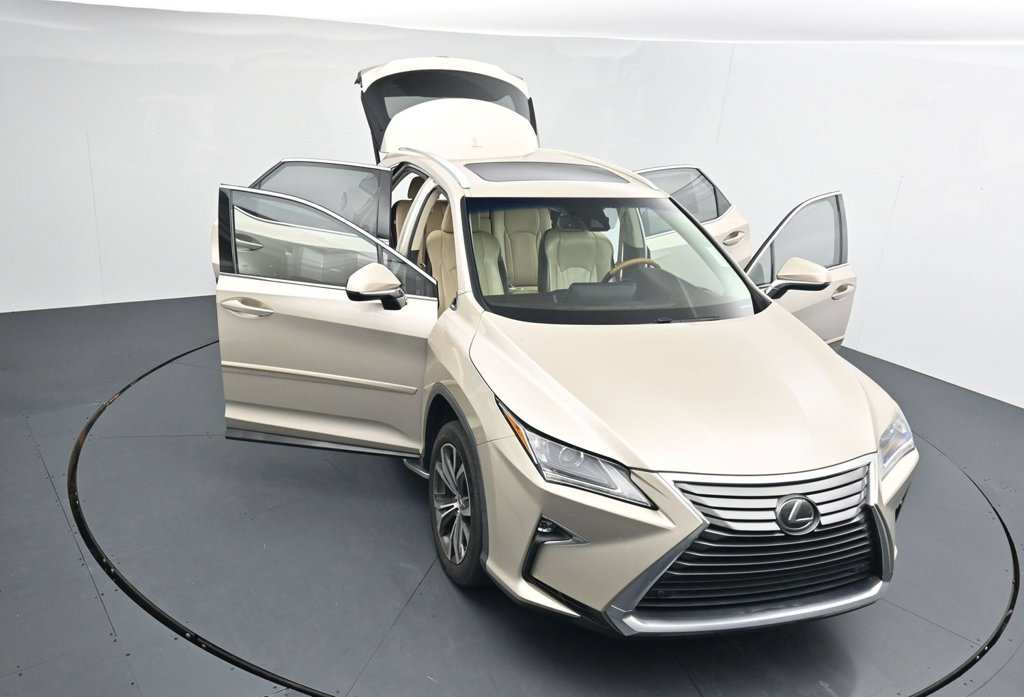 Used 2016 Beige Lexus 350 image 25