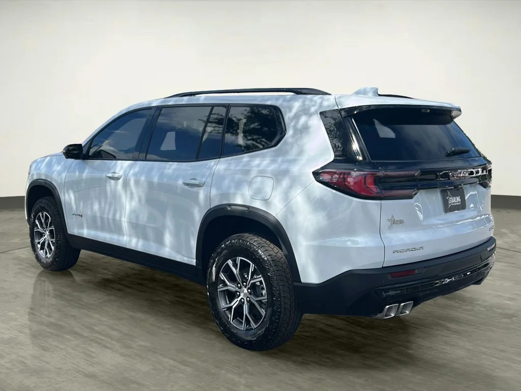 New 2026 Glacier White Tricoat GMC AT4 image 4