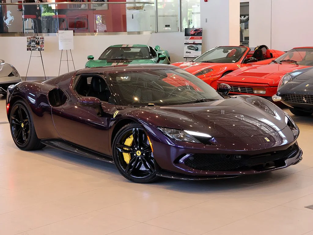 Certified Used 2025 Viola Hong Kong Ferrari  image 7