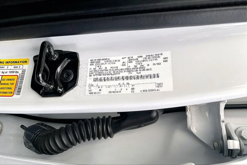 Certified Used 2019 Oxford White Ford Raptor image 33