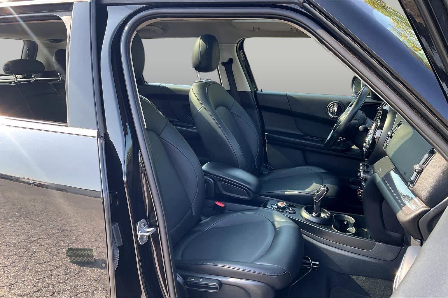 Used 2020 Midnight Black Metallic MINI Cooper image 8