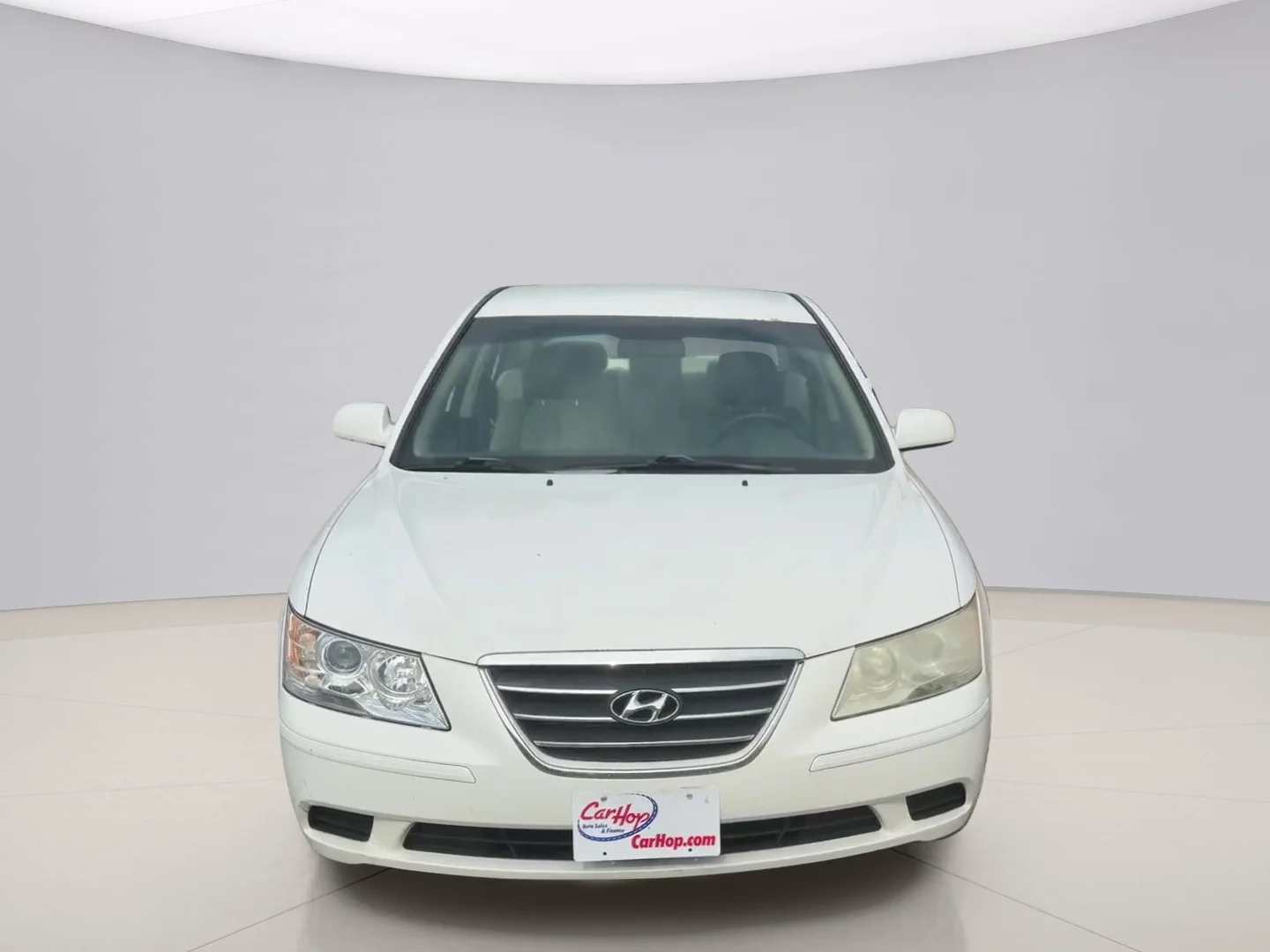 Used 2010 White Hyundai GLS image 8