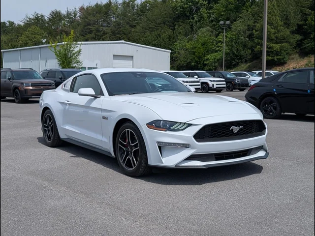 2022 Ford Mustang EcoBoost