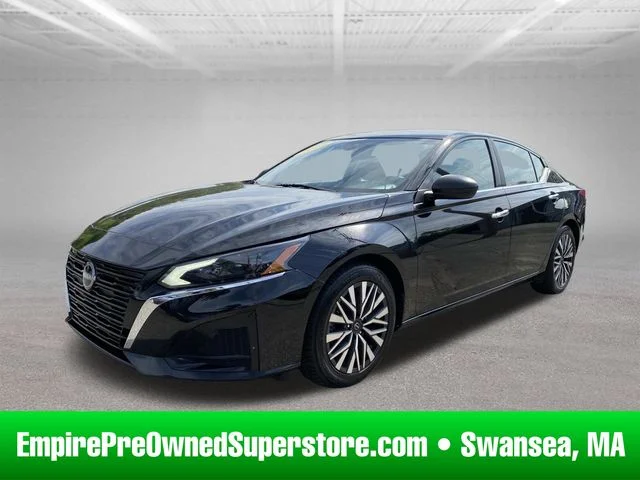 Used 2024 Black Nissan 2.5 SV image 1