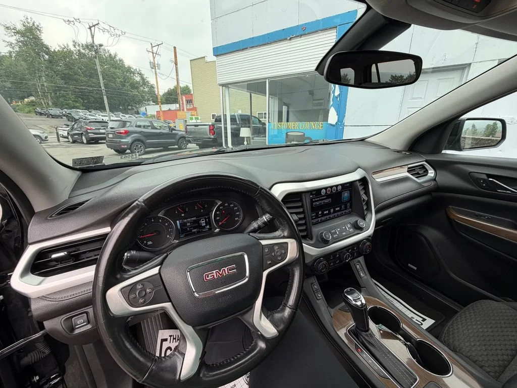 Used 2019 EBONY TWILIGHT METALLIC GMC SLE image 22