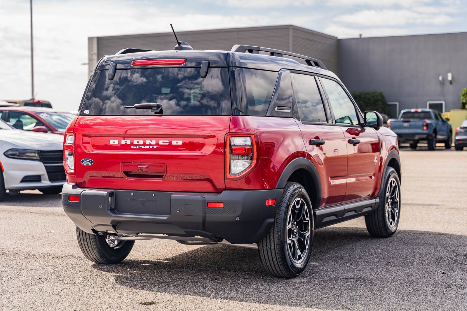 New 2026 Ruby Red Metallic Tinted Clearcoat Ford Outer Banks® image 4