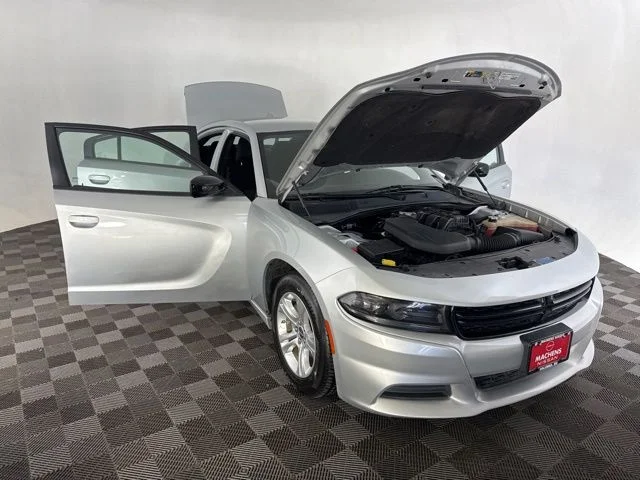 Used 2023 Silver Dodge SXT image 11