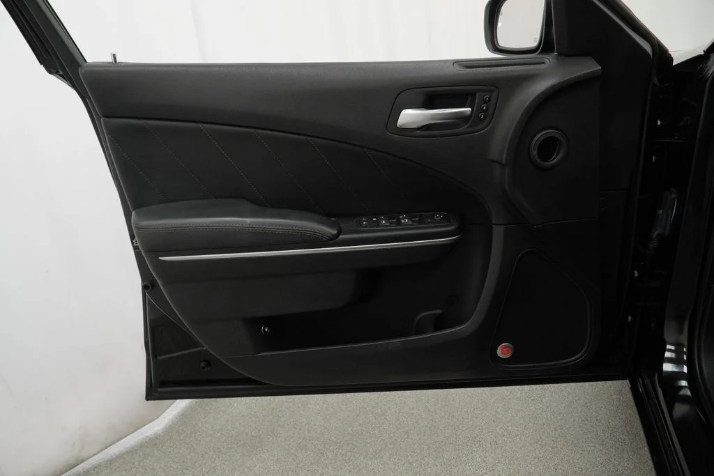 Used 2015 Black Dodge R/T image 42