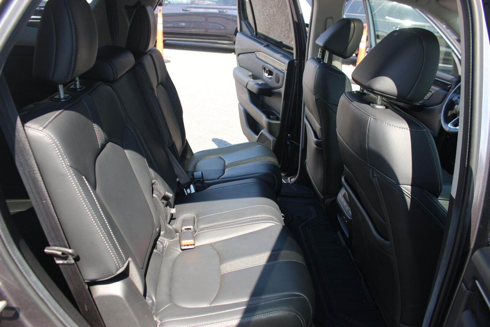 Used 2024 Gray Honda Touring image 40