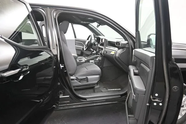 2026 Toyota Tacoma SR5 - Photo 13